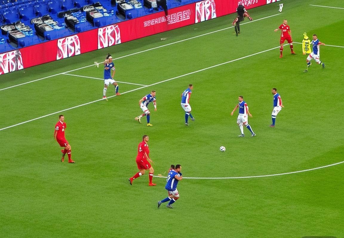 巴黎利物浦欧冠巅峰对决：战术火花与球星风采(图2)