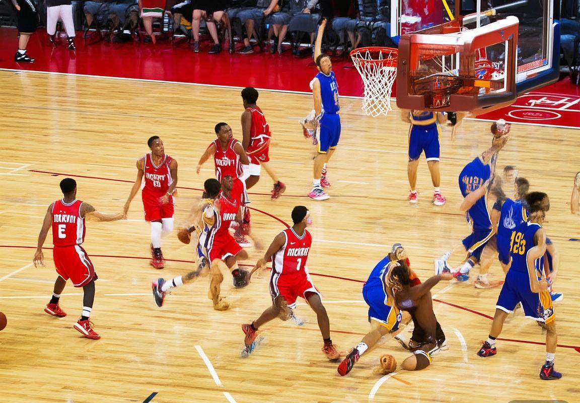 2023年休斯顿火箭VS金州勇士巅峰对决全程回顾与解析(图3)