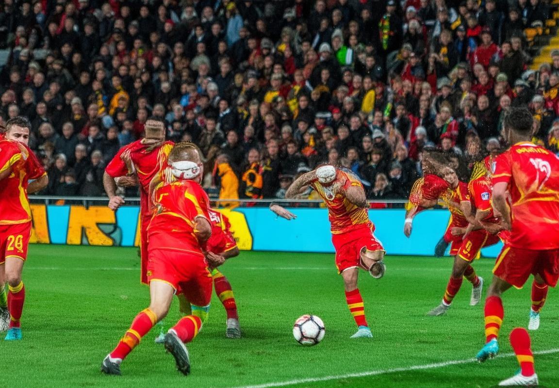 国足迎战香港：激情交锋，锋线对决防守考验(图2)